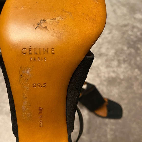 CELINE
Suede T-Strap Sandals
Size: 39.5 - Picture 4 of 5